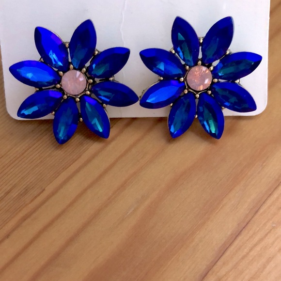 Violet Blue Aurora Borealis + Pink Opal Floral Crystal Earrings - Picture 6 of 16